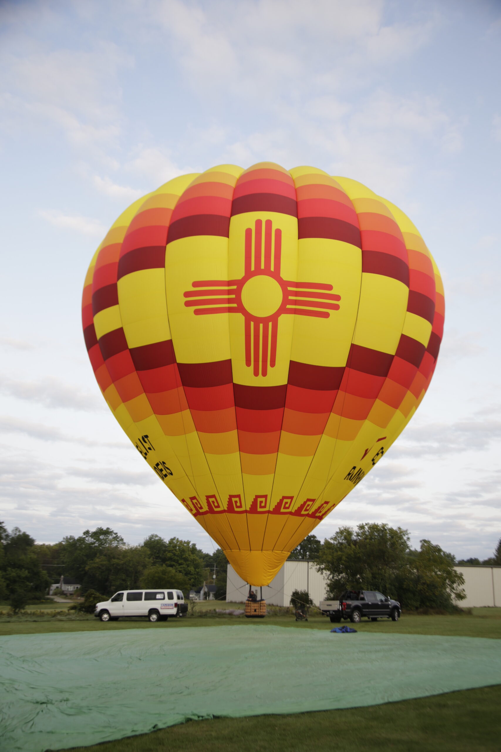 Cameron A-275 hot air balloon with a zia symbol