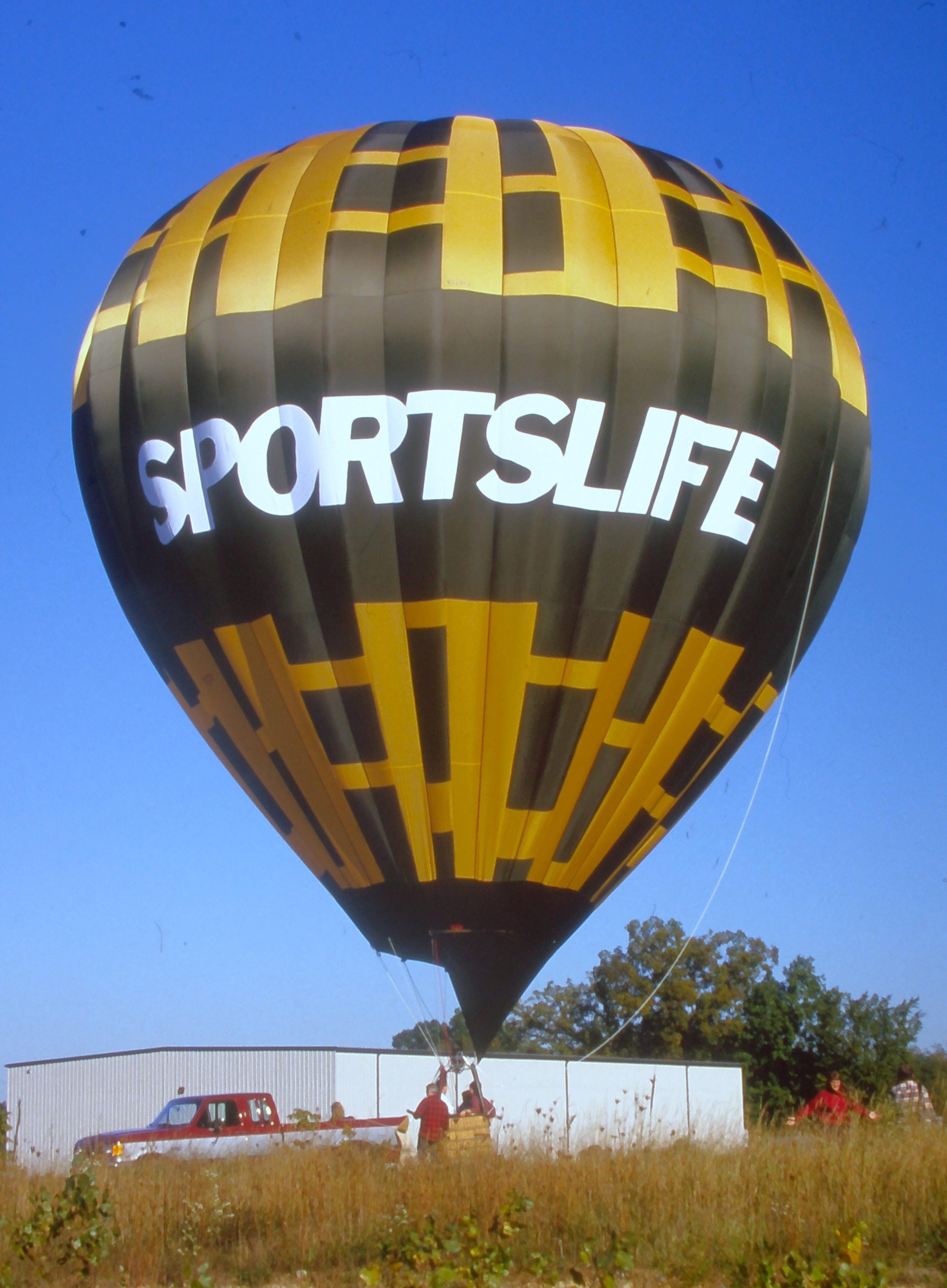 Cameron N-65 hot air balloon with custom Sportslife branding