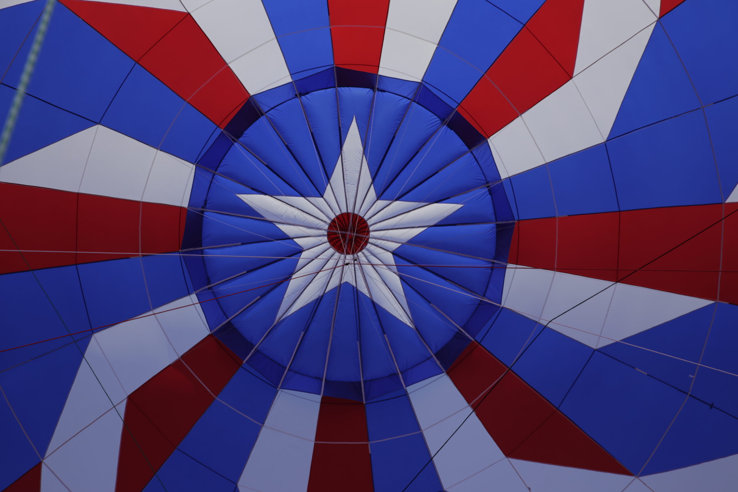 Inlayed star artwork and special cut artwork on a Cameron ZL-77 hot air balloon
