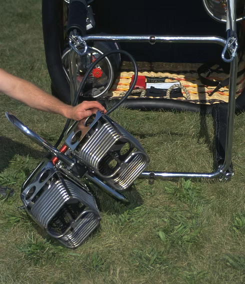 Cameron EasyUp system for ease of installing burners