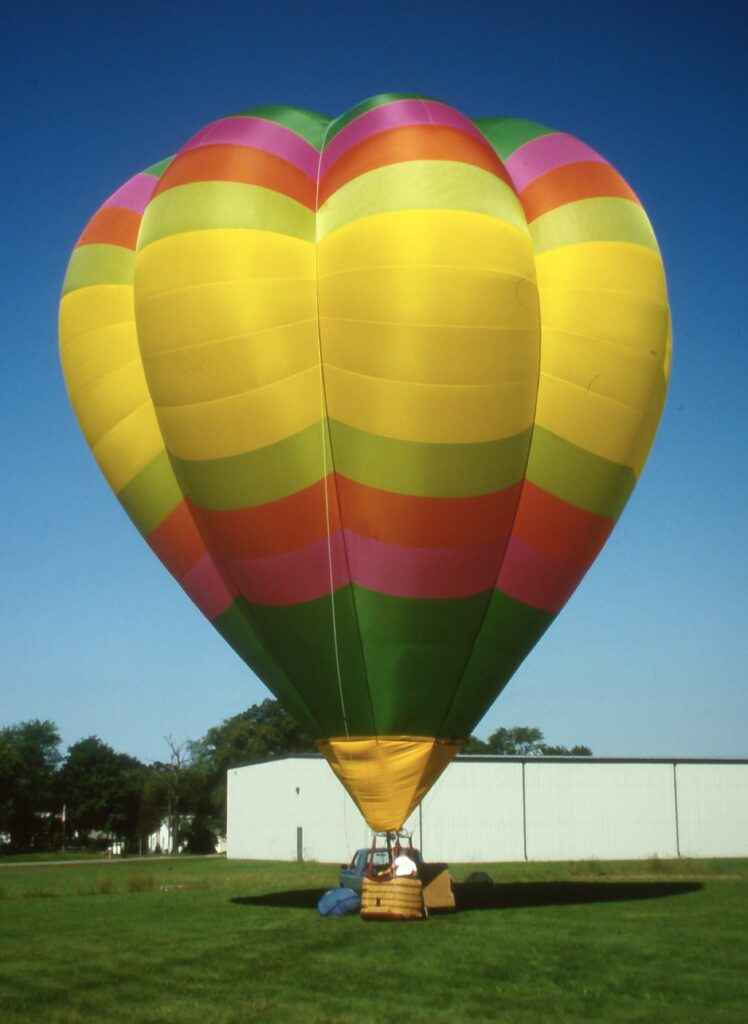 Cameron V-65 hot air balloon